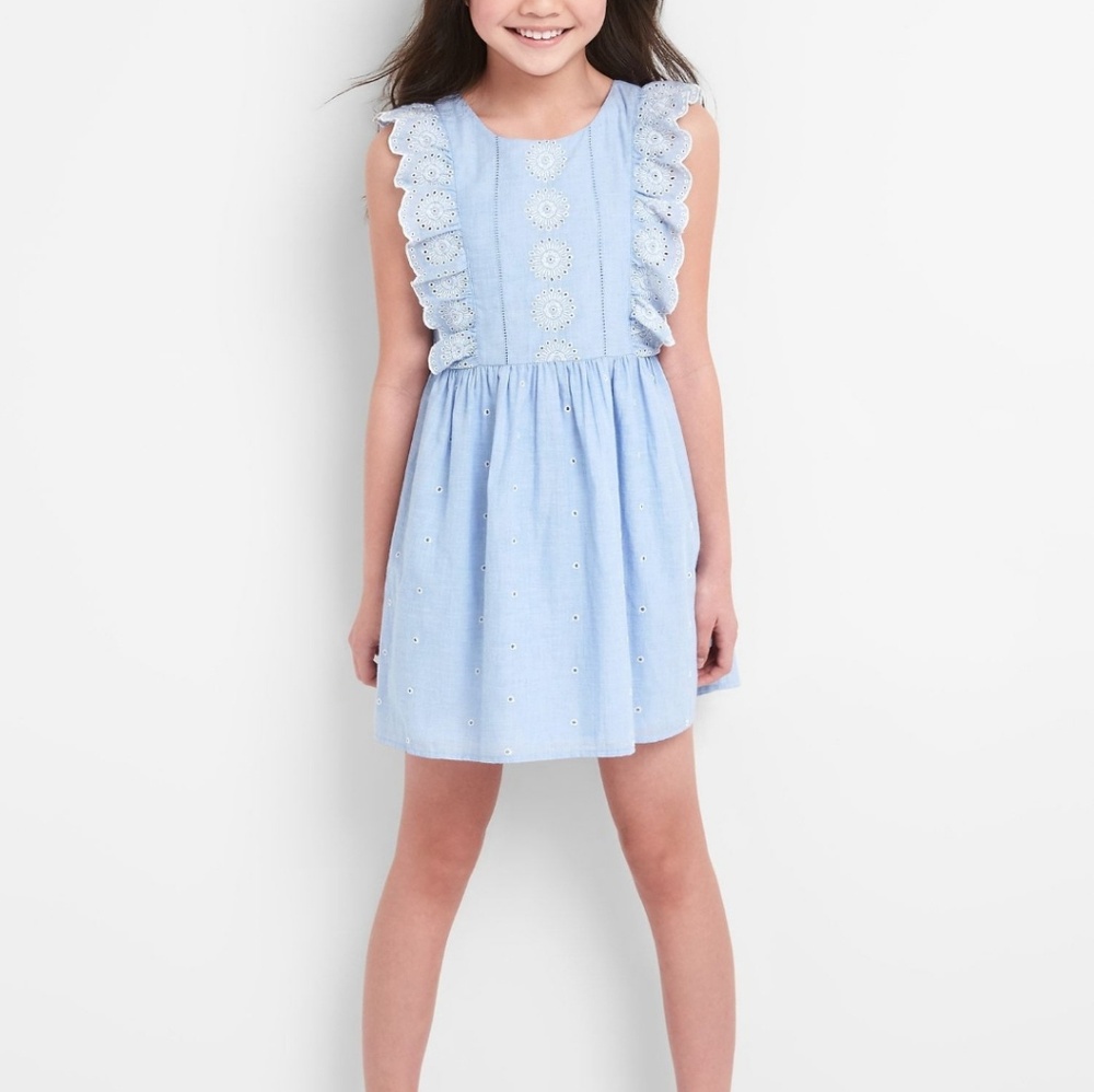 Kids GAP ruffle eyelet girl size 8 dress.